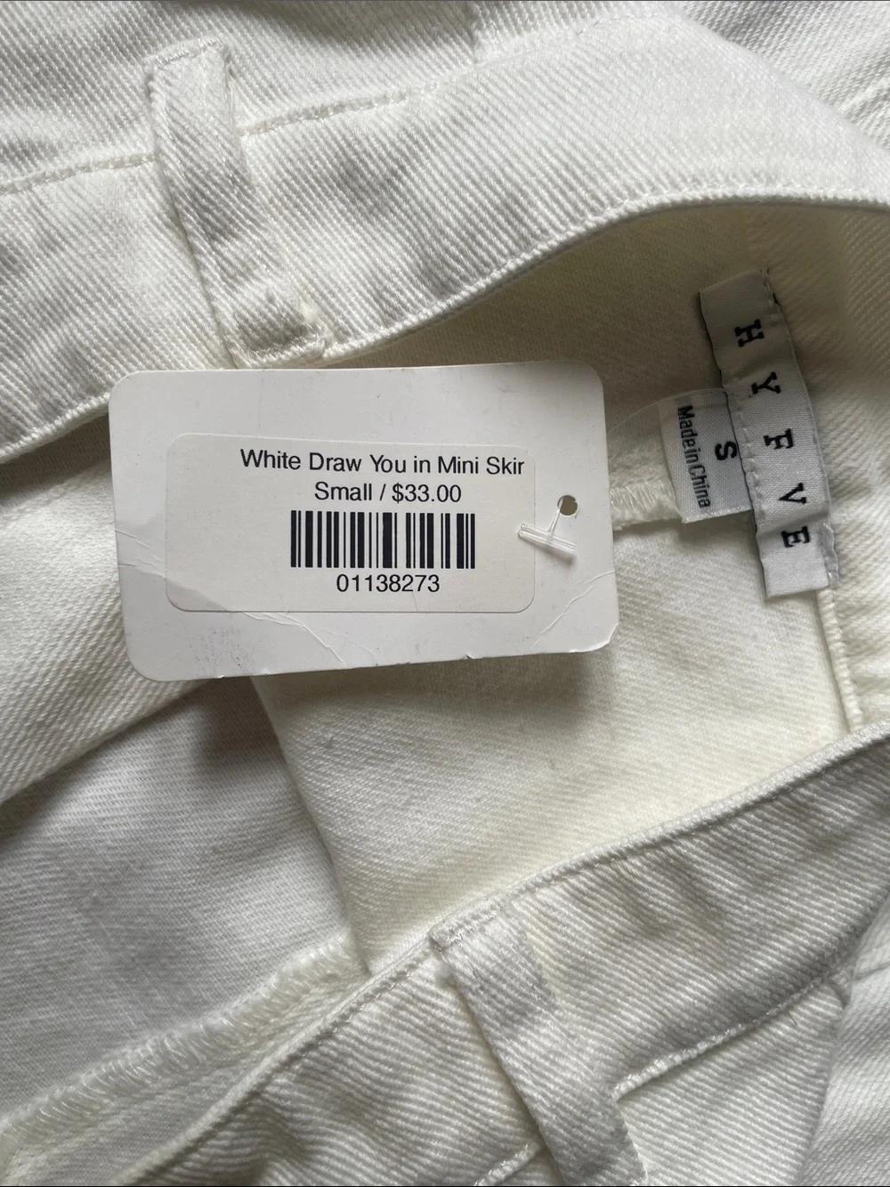 HYFVE White Button-Front Mini Skirt with Patch Pockets - Picture 7 of 10